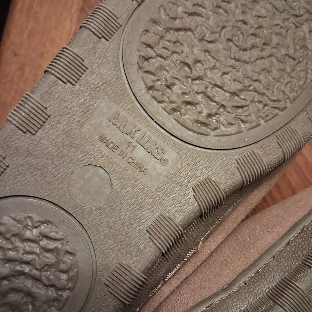 Men's Muk Luks Tan Brown Suede Slipper Fleece Lining Size 11 Adult Casual Soft